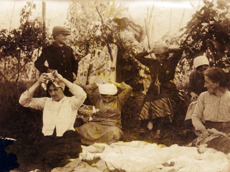 1909